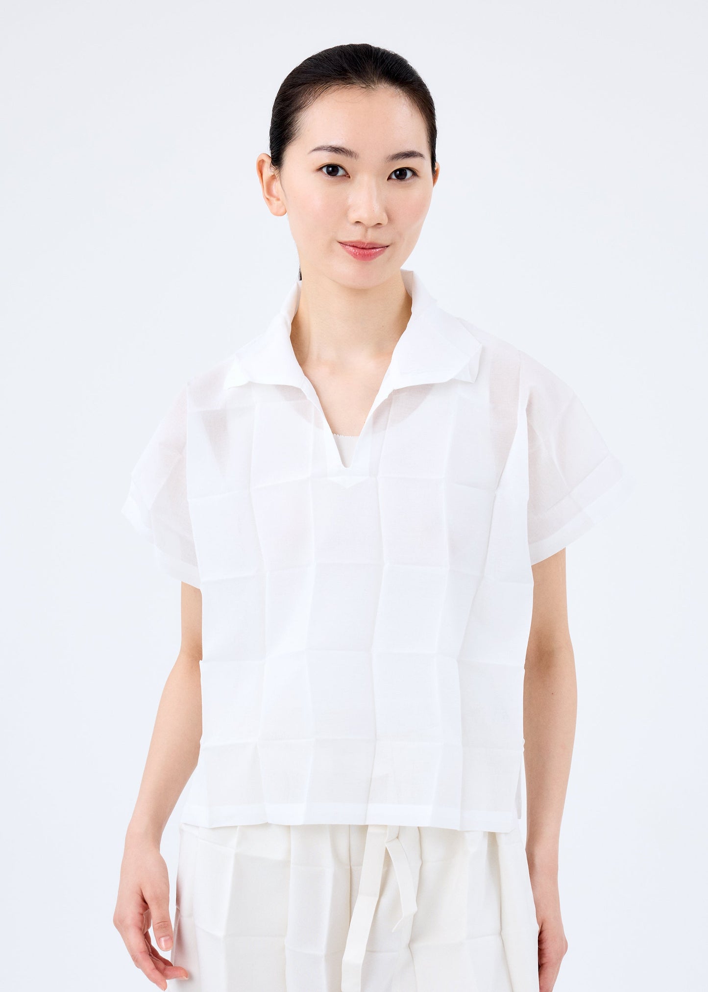 DICE PLEATS SHIRT
