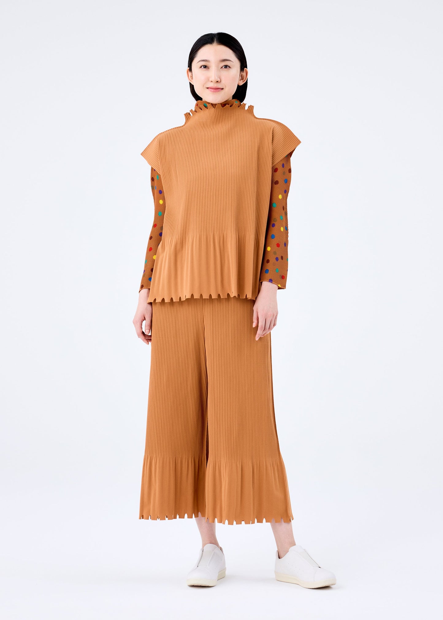 MELLOW FRINGE PLEATS