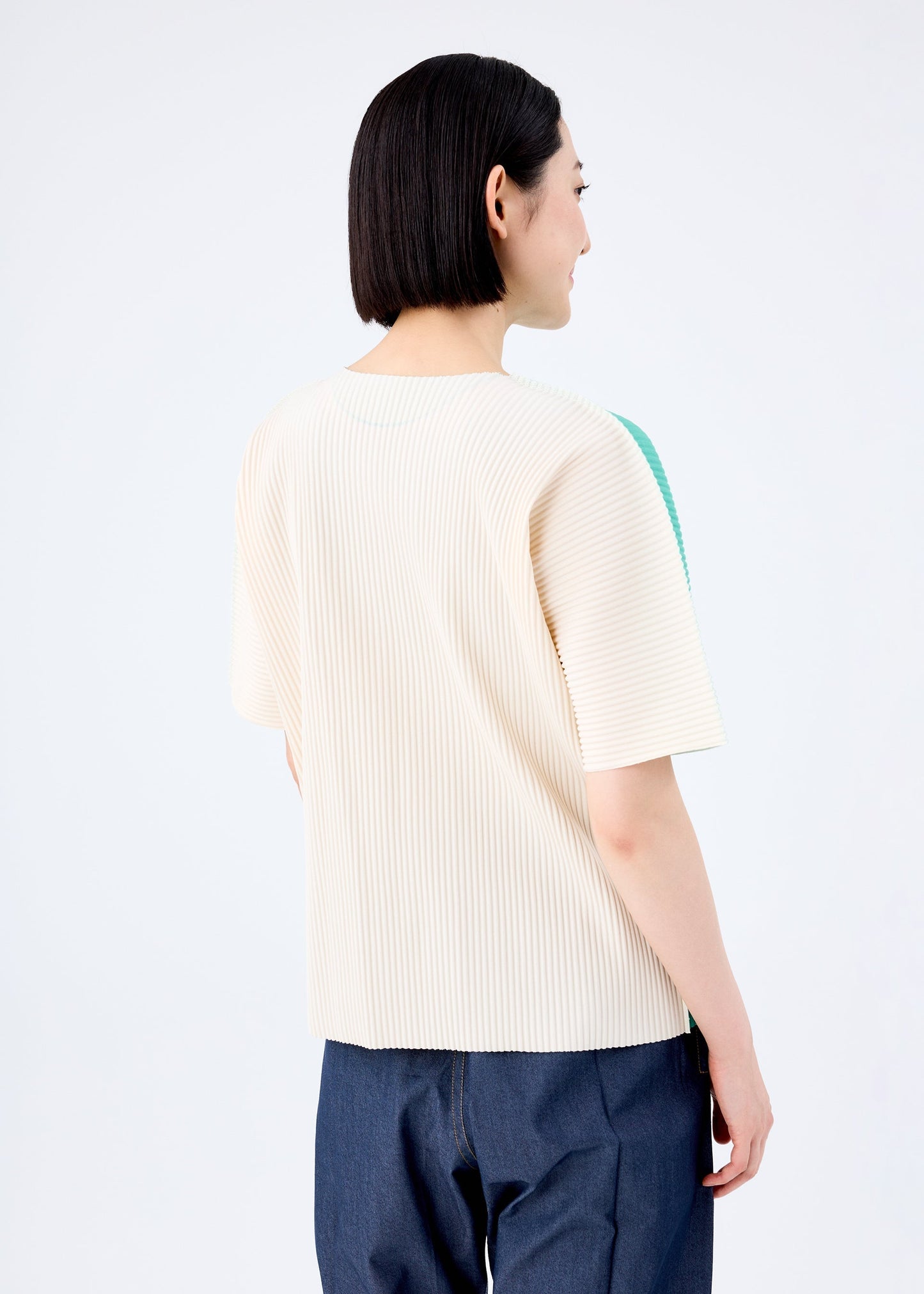 OHANA FINE KNIT PLEATS T
